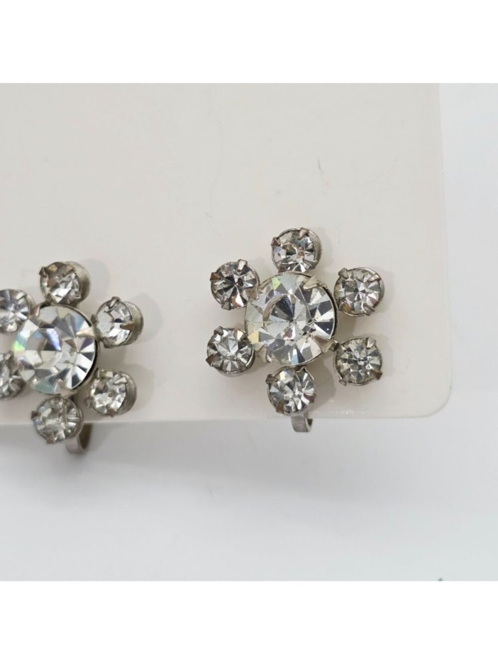 Austrian Crystal Snowflake Screw-Back Earrings Silver Tone Metal Retro Clip-On - Picture 2 of 6